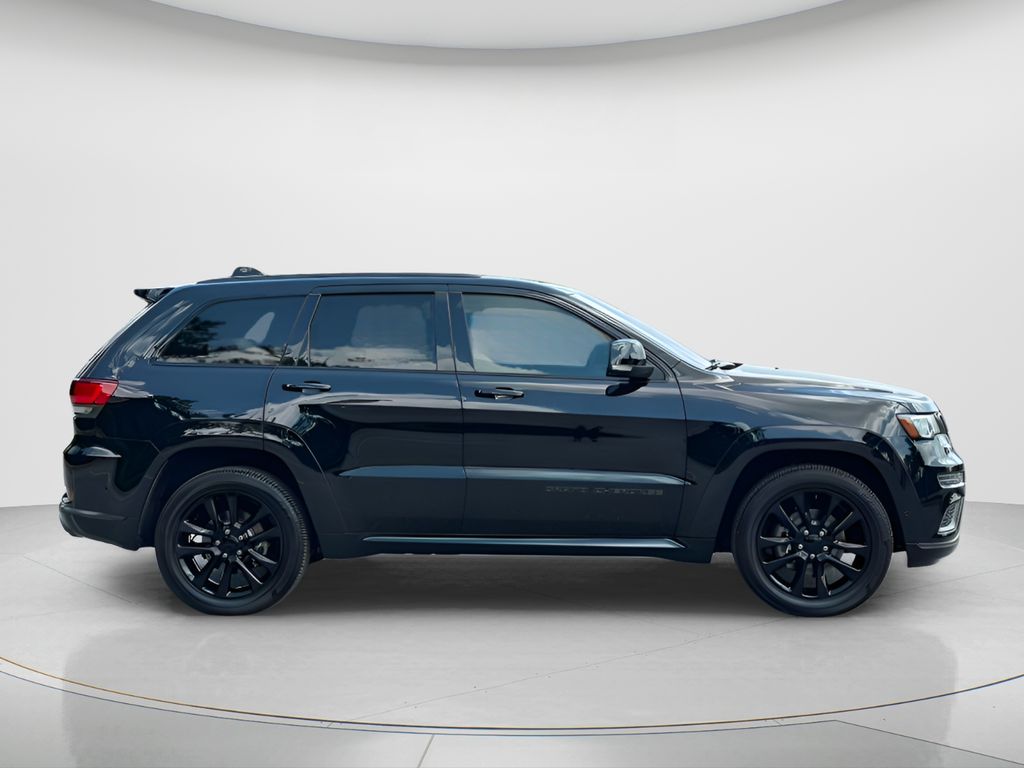 Used 2019 Black Jeep Overland image 4