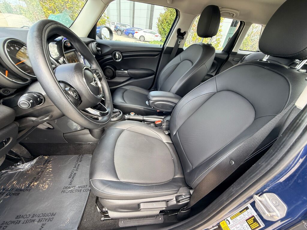 Thumbnail: 2017 MINI Cooper - 5