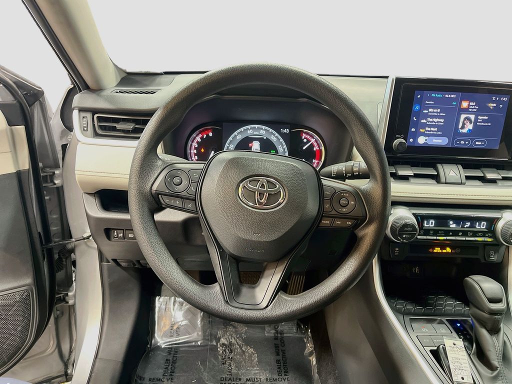 Used 2025 Silver Sky Metallic Toyota XLE image 11