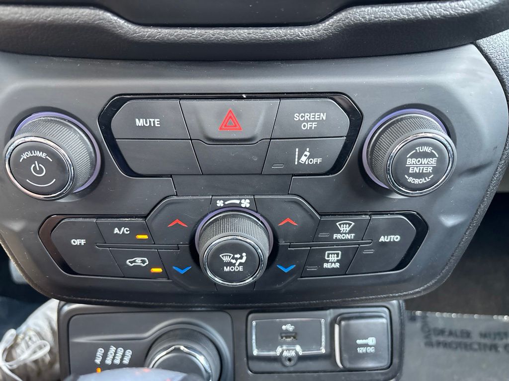 Used 2022 Jeep Renegade SUV
