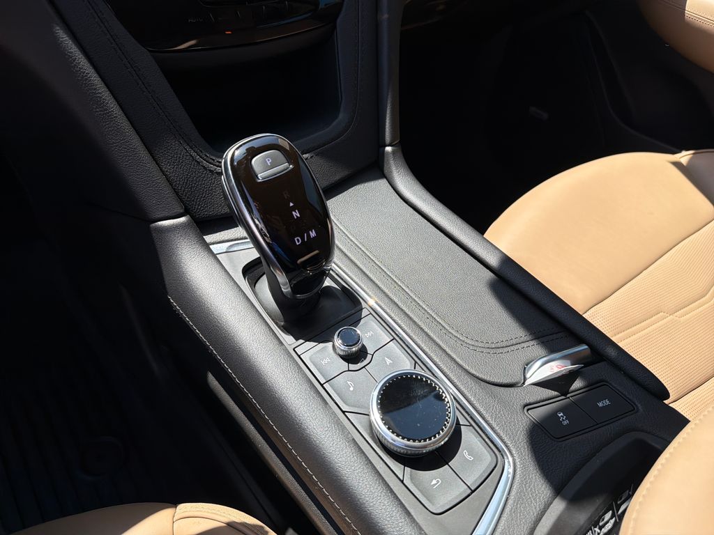 Used 2020 White Cadillac Premium Luxury image 28