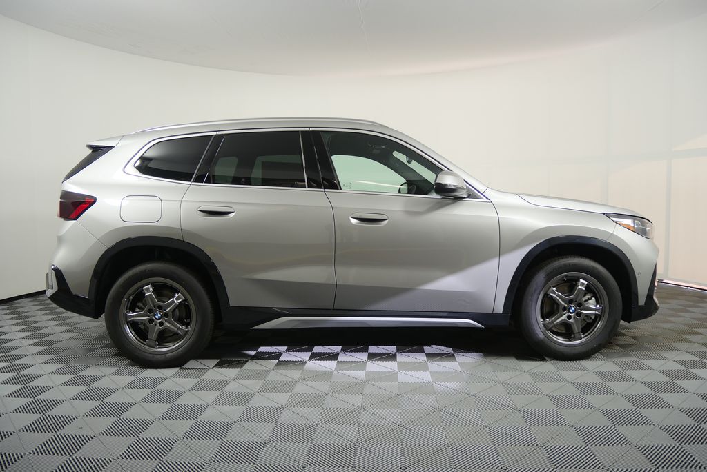 Thumbnail: 2025 BMW X1 - 2