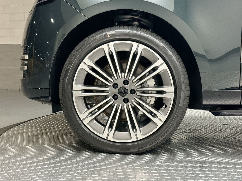 Thumbnail: 2026 Land Rover Range Rover - 13