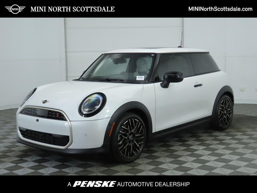 2025 MINI Cooper Hardtop 2 Door Hero Image