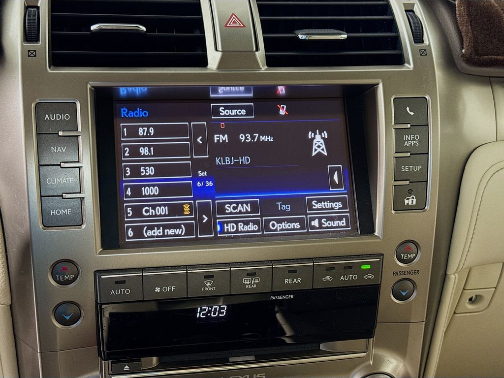 Thumbnail: 2014 Lexus GX - 15