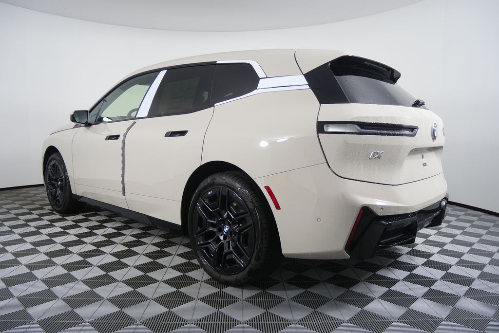 Thumbnail: 2026 BMW iX - 5