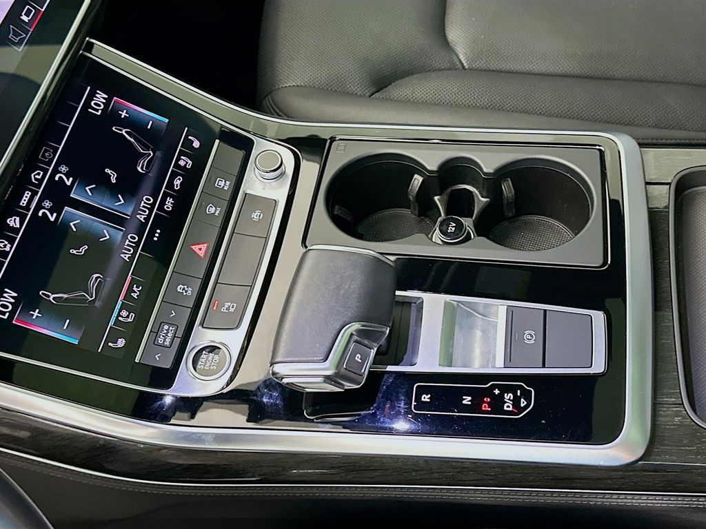 Thumbnail: 2021 Audi Q7 - 17