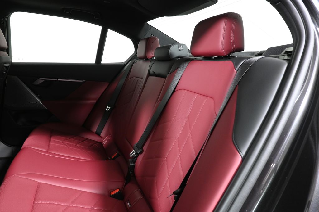 Thumbnail: 2026 BMW 5 Series - 4