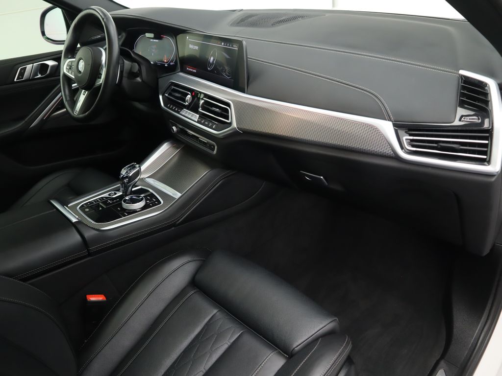 Thumbnail: 2023 BMW X6 - 18