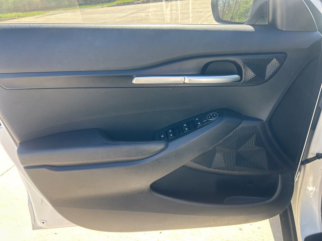 Used 2023 Kia Seltos SUV