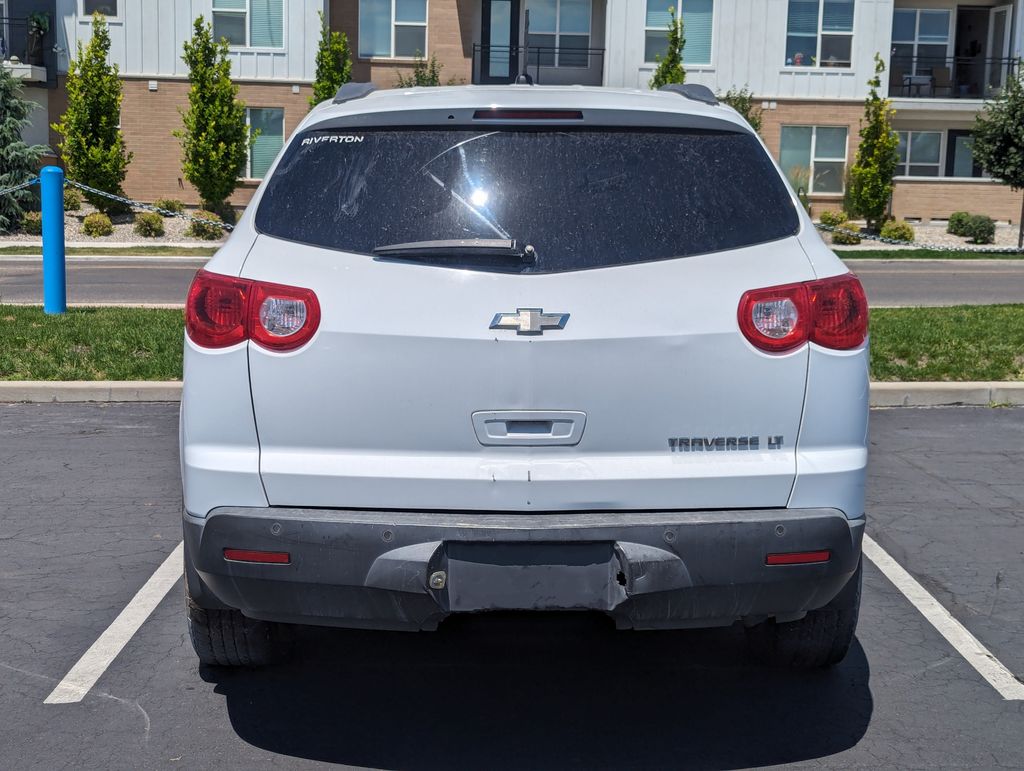 2010 Chevrolet Traverse LT 7