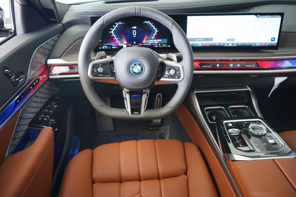 Thumbnail: 2025 BMW 7 Series - 16