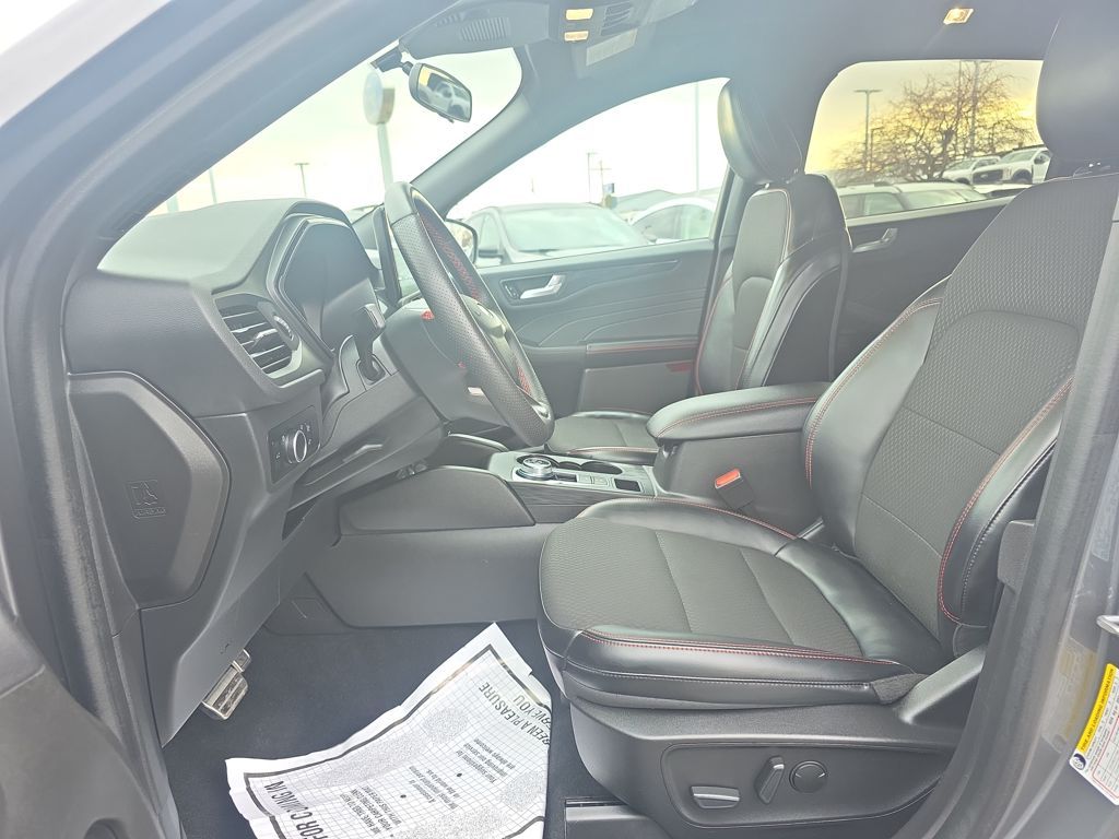 Certified Used 2023 Gray Ford ST-Line image 17