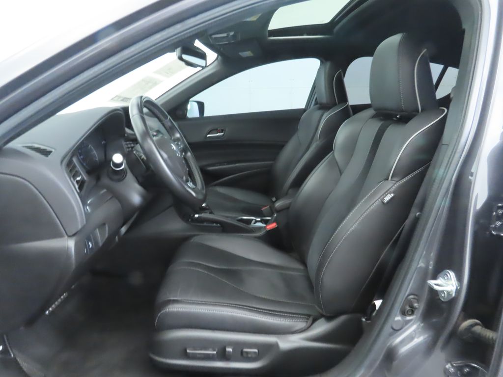 Thumbnail: 2022 Acura ILX - 19