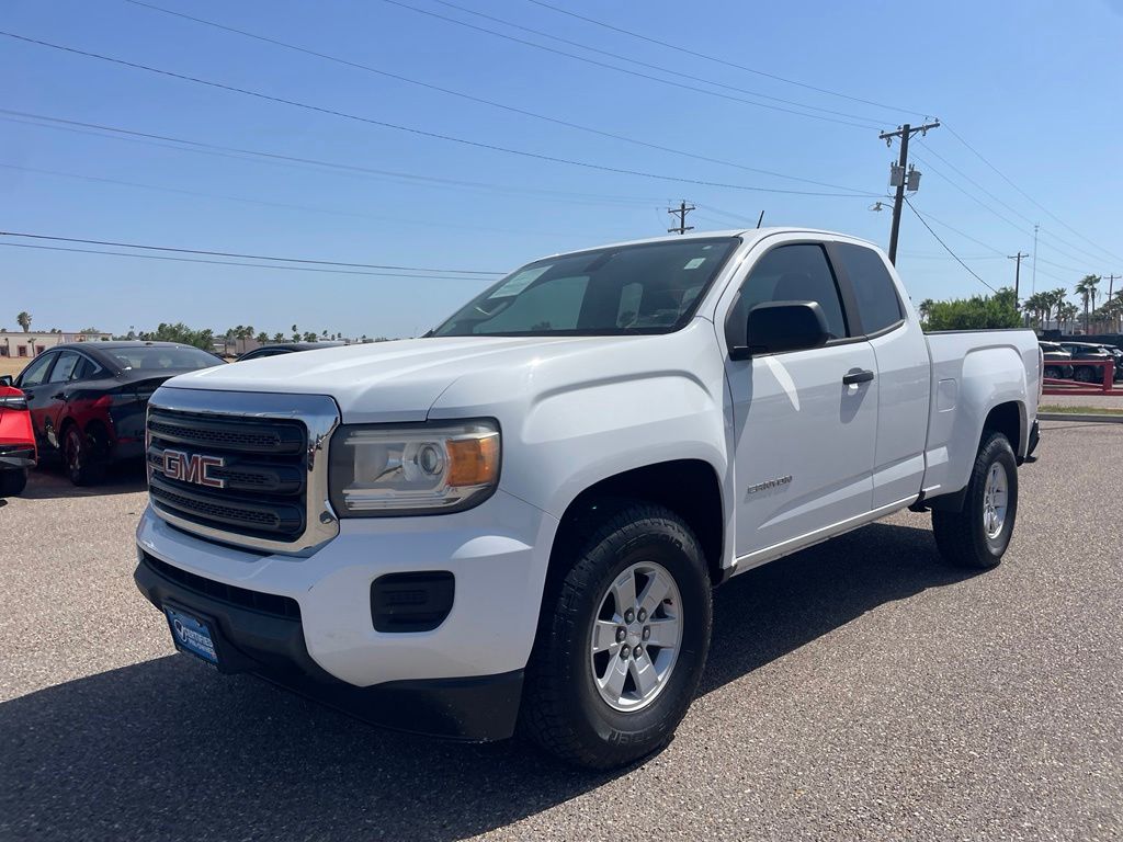 Used 2020 White GMC Base image 3