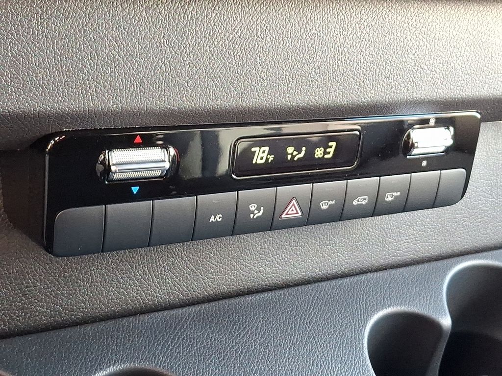 Thumbnail: 2026 Mercedes-Benz Sprinter - 11