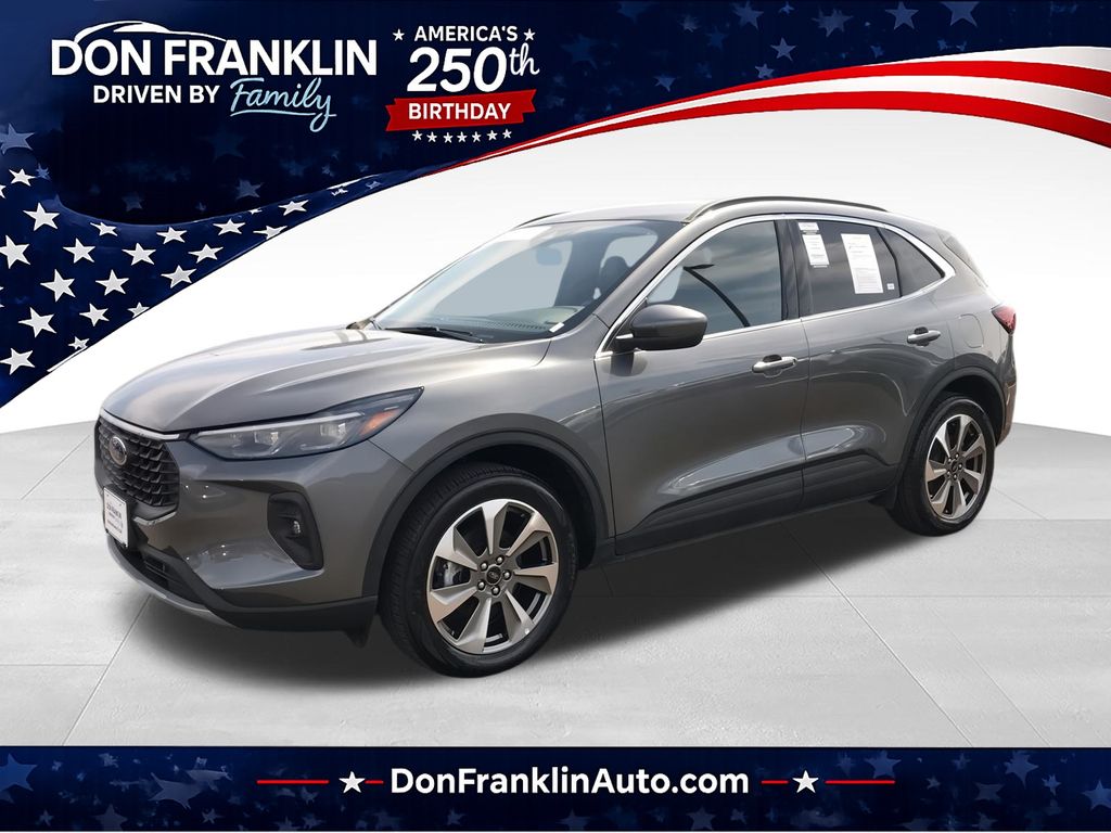 2025 Ford Escape Platinum