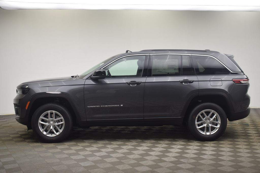 new 2026 Jeep Grand Cherokee car, priced at $37,984