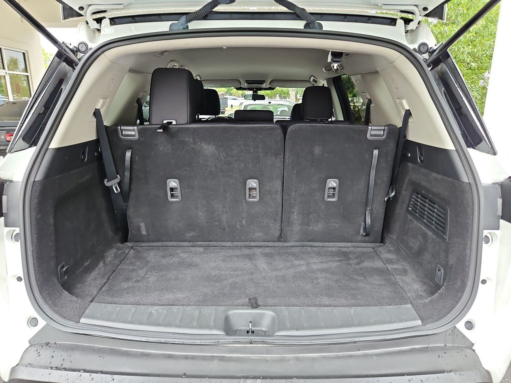 2024 Nissan Pathfinder SV White at Lugoff Nissan