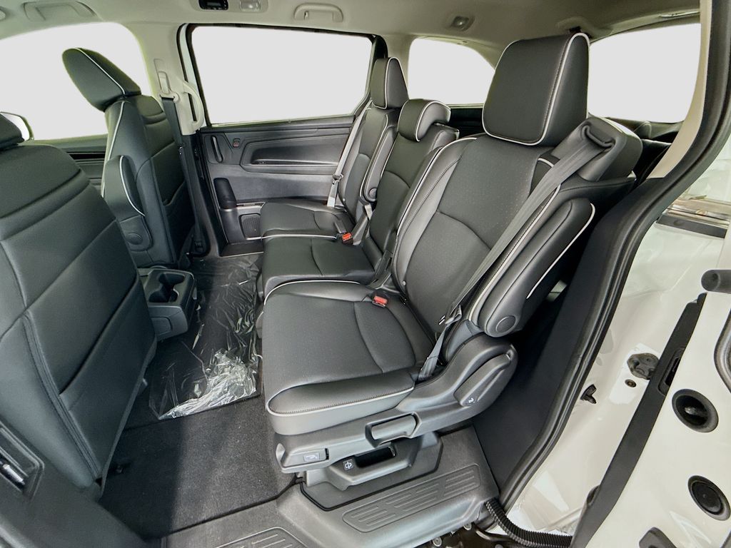 Thumbnail: 2026 Honda Odyssey - 22