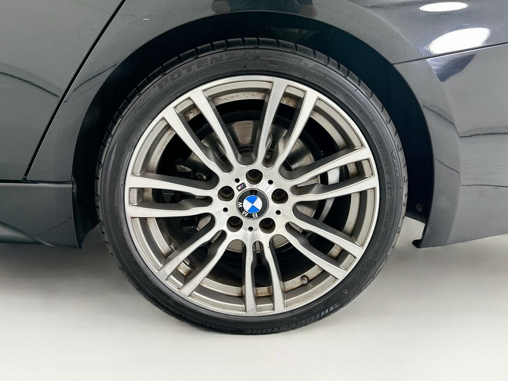 Thumbnail: 2017 BMW 3 Series - 30