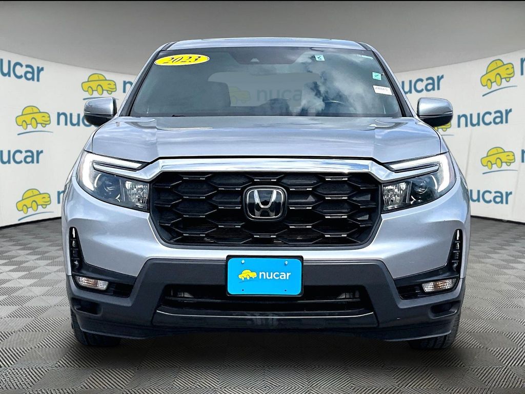 2023 Honda Passport — photo 2