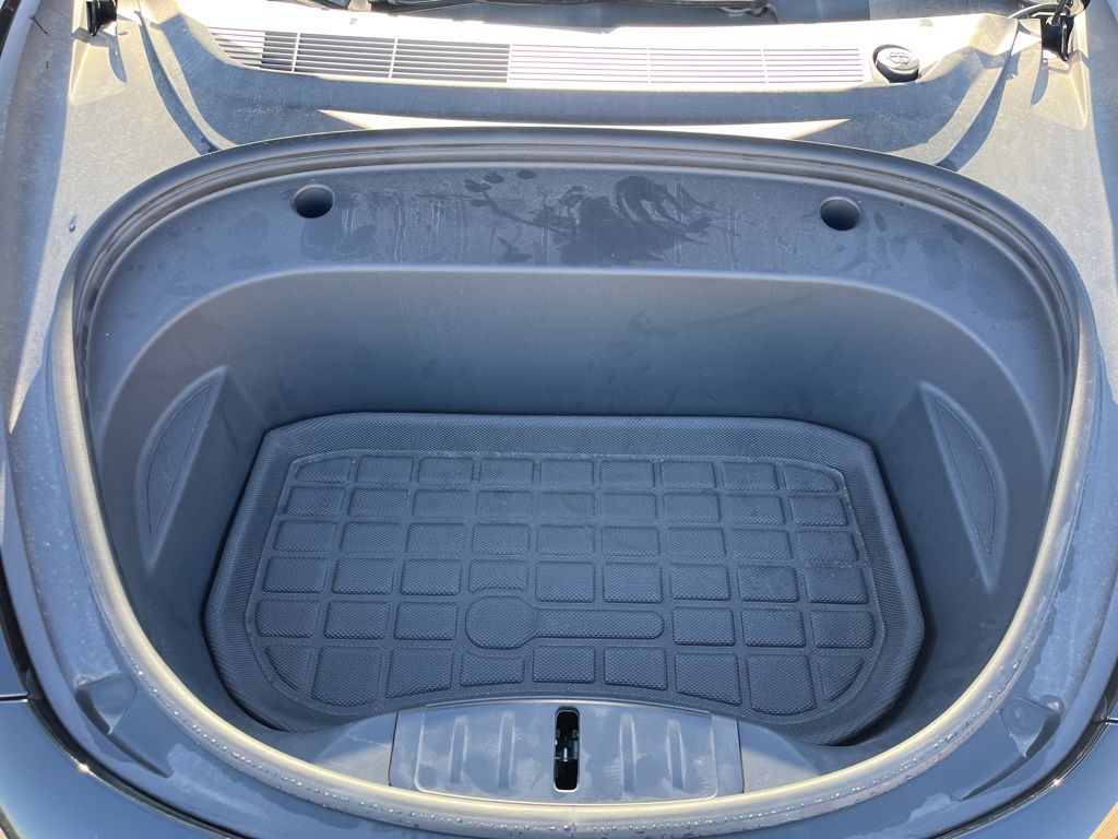 Thumbnail: 2022 Tesla Model 3 - 12