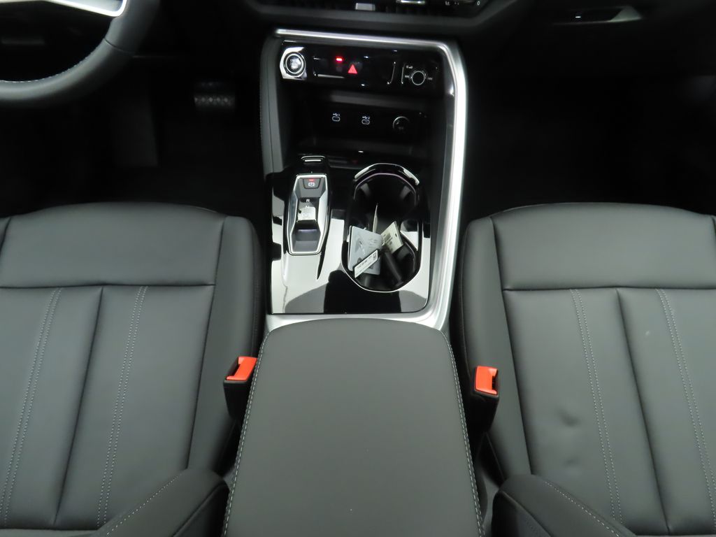 Thumbnail: 2025 Audi Q5 - 17