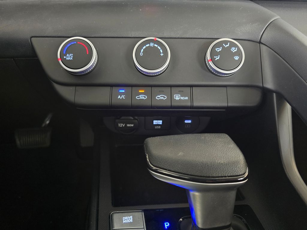 Thumbnail: 2025 Hyundai Elantra - 19