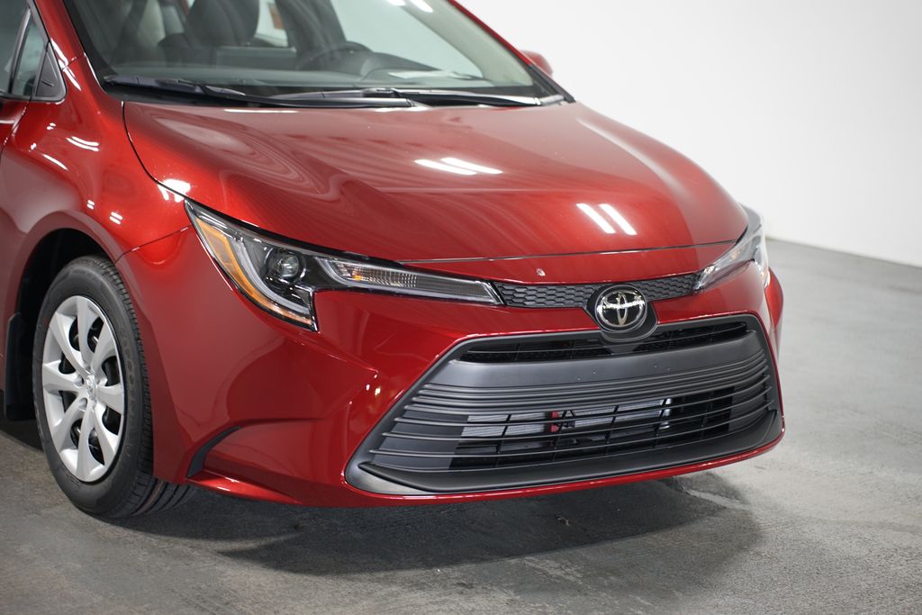 Thumbnail: 2025 Toyota Corolla - 4