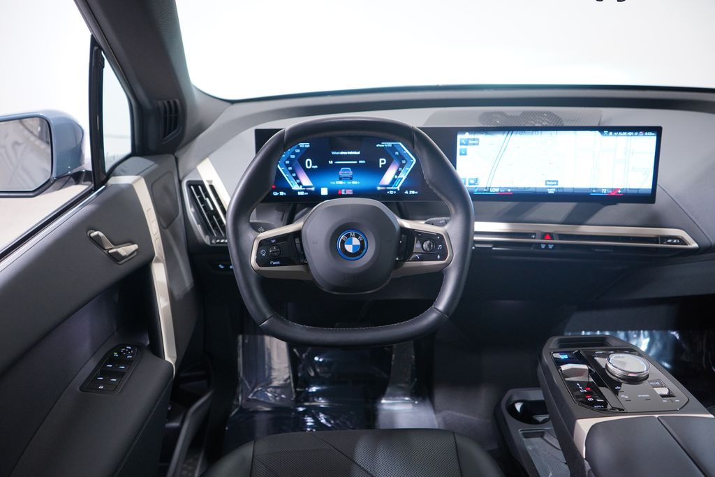 Thumbnail: 2023 BMW iX - 11