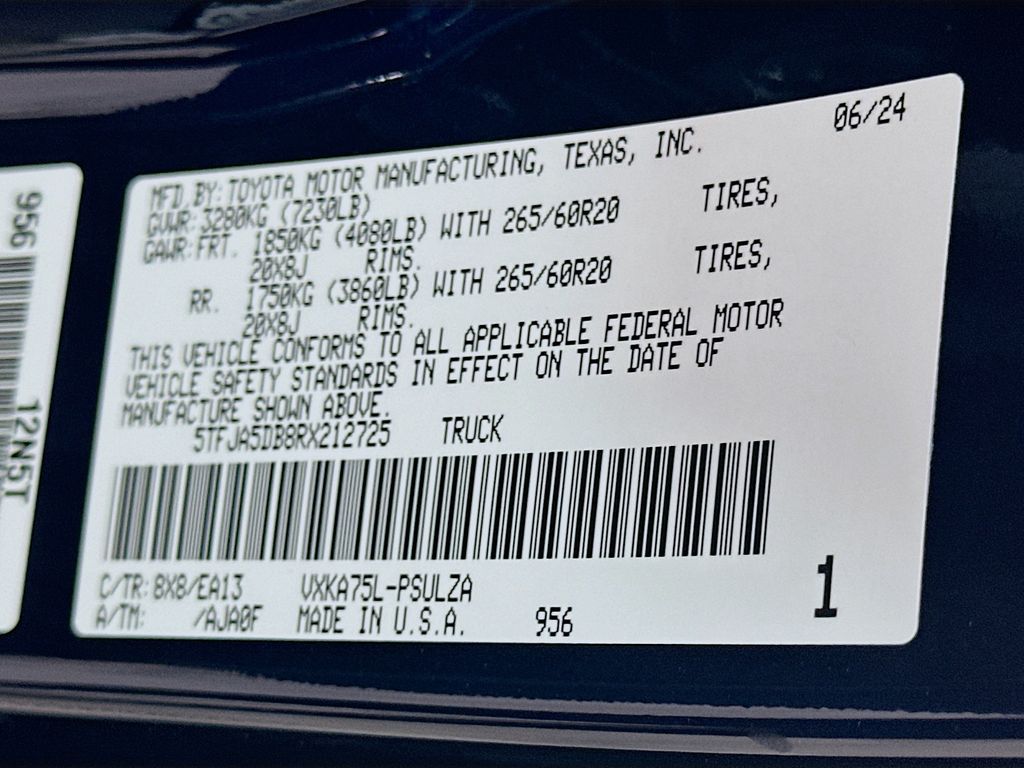 Thumbnail: 2024 Toyota Tundra - 32