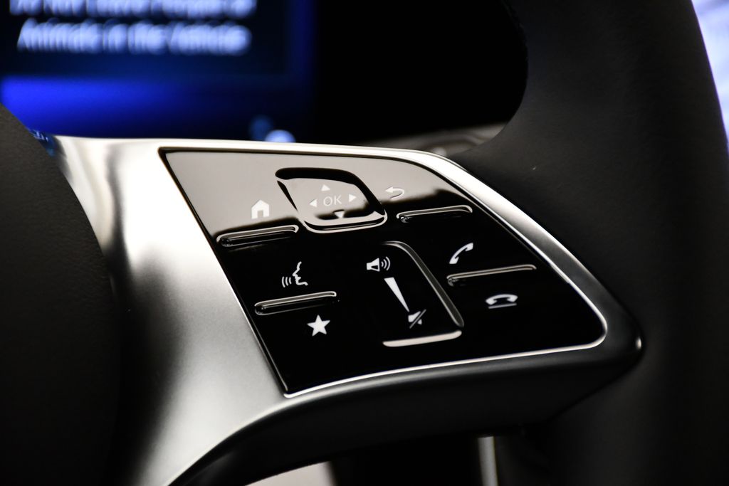 2025 Mercedes-Benz GLA 250 4MATIC 23