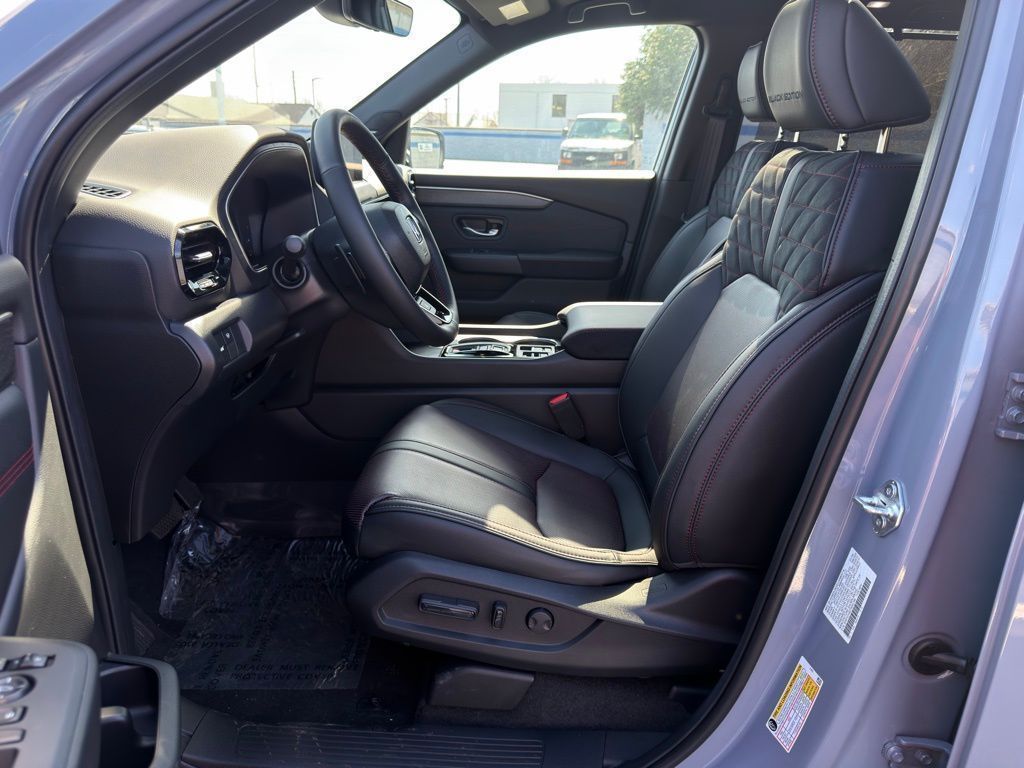 Thumbnail: 2026 Honda Pilot - 17