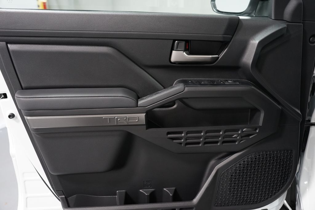Thumbnail: 2025 Toyota Tacoma - 31