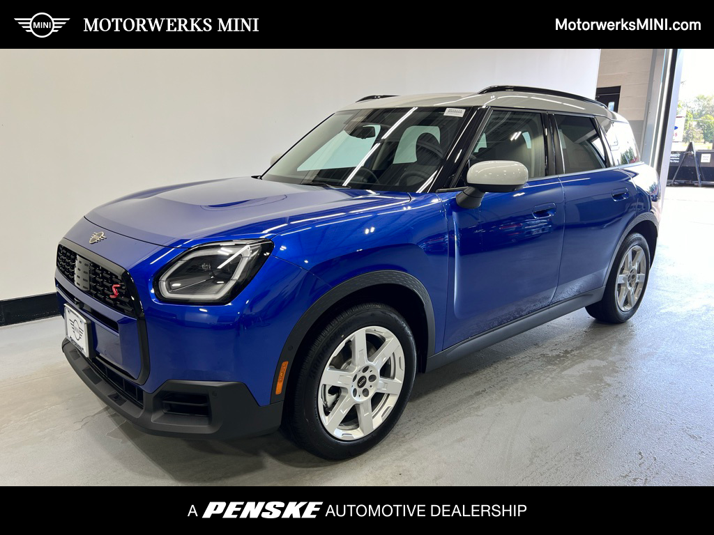 2025 MINI Cooper Countryman Base -
                Golden Valley, MN