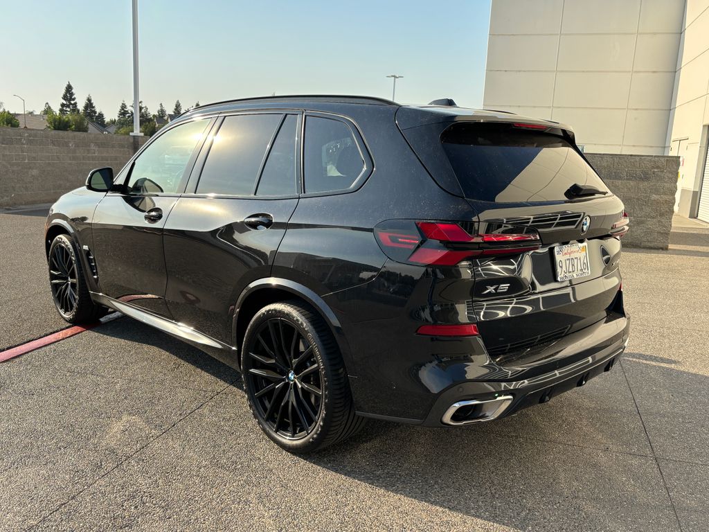 Thumbnail: 2024 BMW X5 - 7