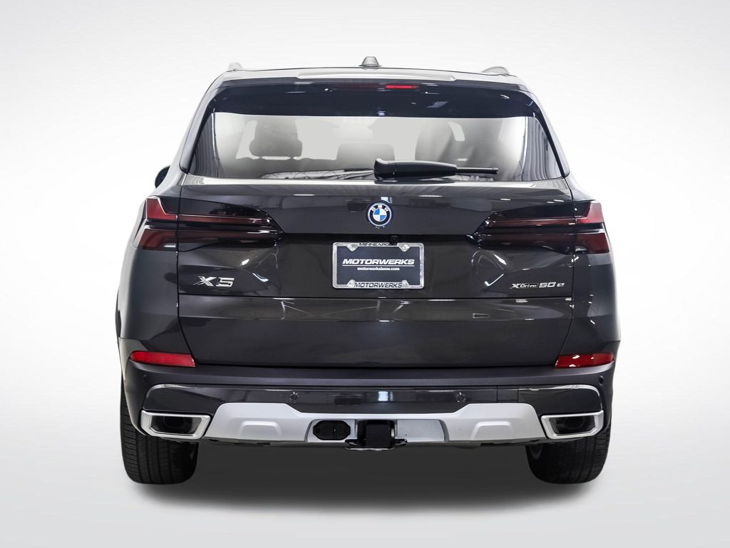 Thumbnail: 2026 BMW X5 - 4