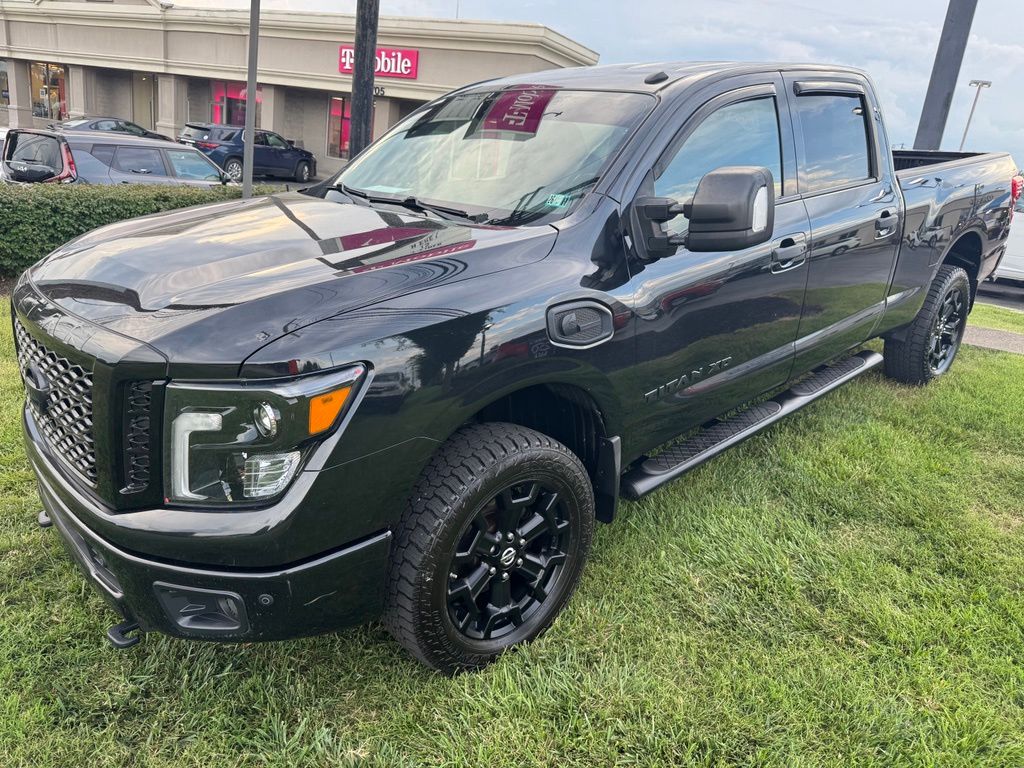 Gray (Magnetic Black) 2019 Nissan Titan Pickup Truck 6-Speed Automatic