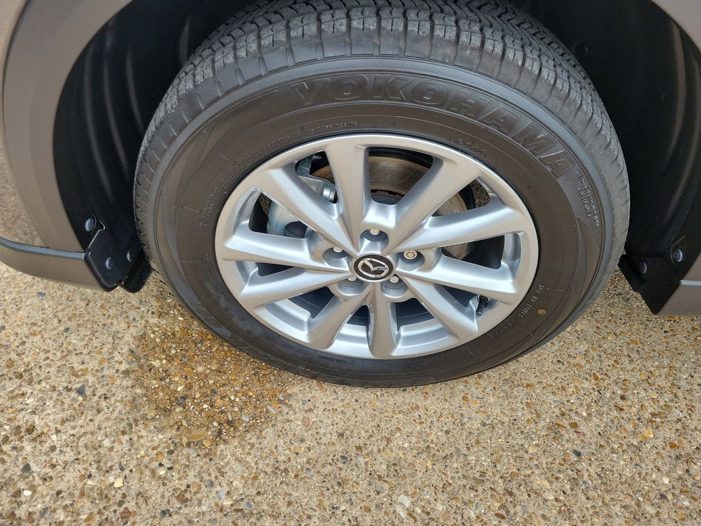 View vehicle photo 5