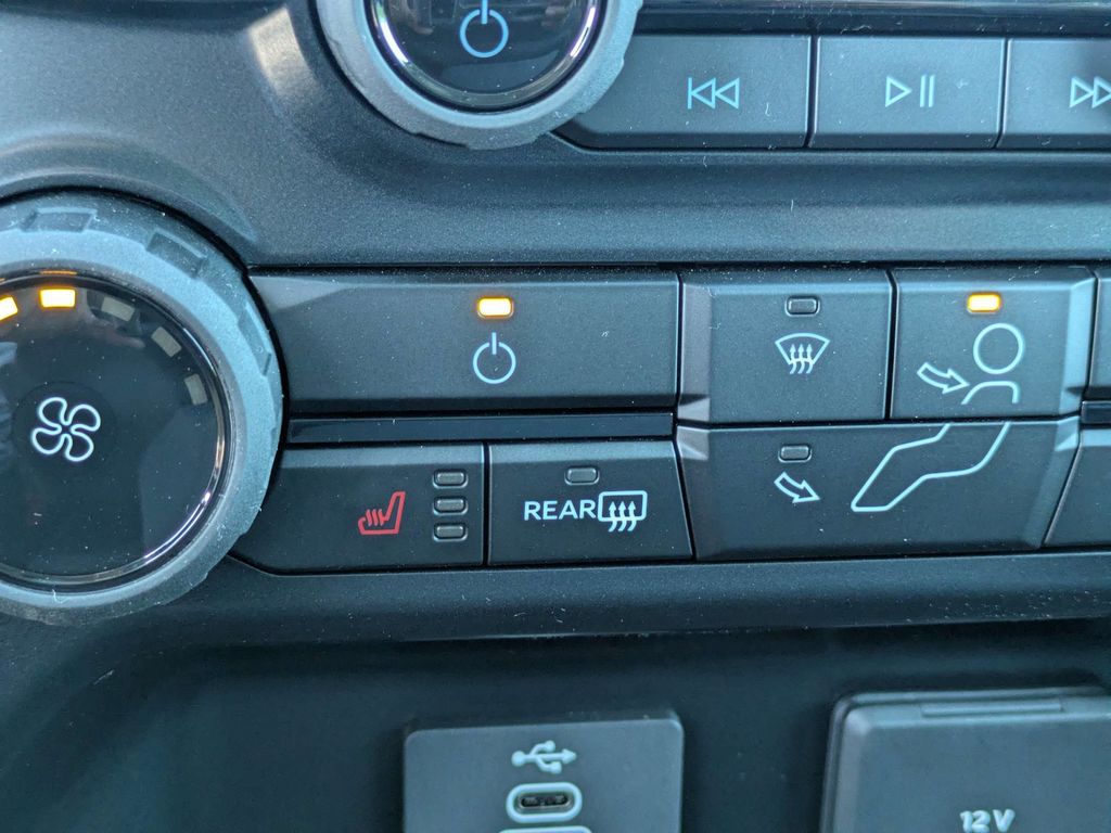 2026 Ford F-350 Super Duty XLT
