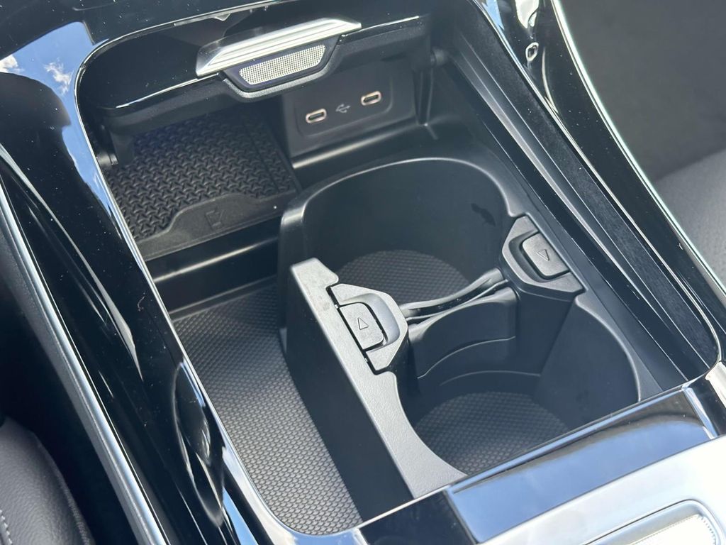 2025 Mercedes-Benz C-Class C 300 25