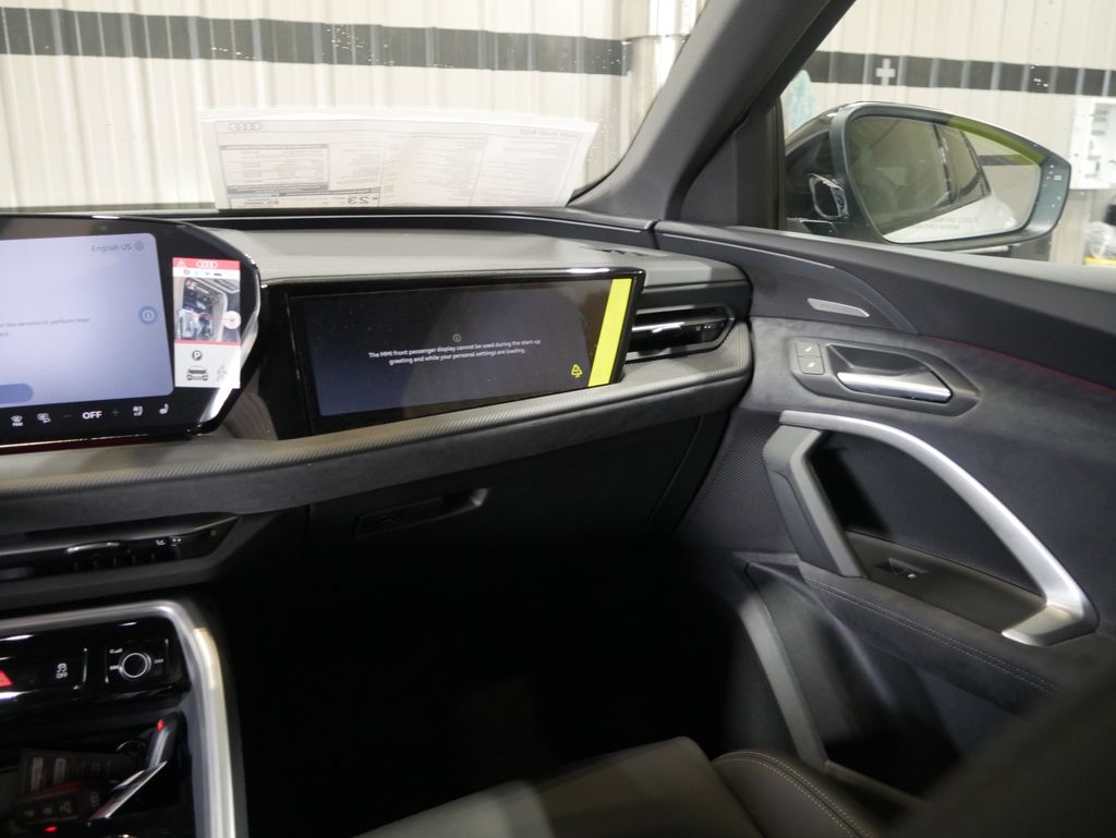 Thumbnail: 2026 Audi SQ5 - 28