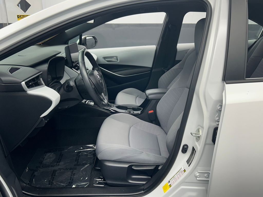 Used 2024 Ice Cap Toyota SE image 13