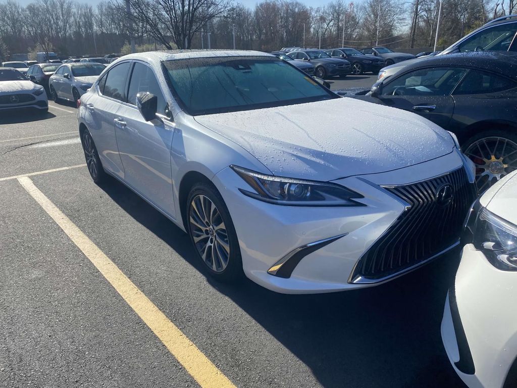 2021 Lexus ES 350 2