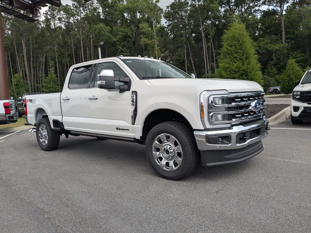 2026 Ford F-350 Super Duty LARIAT