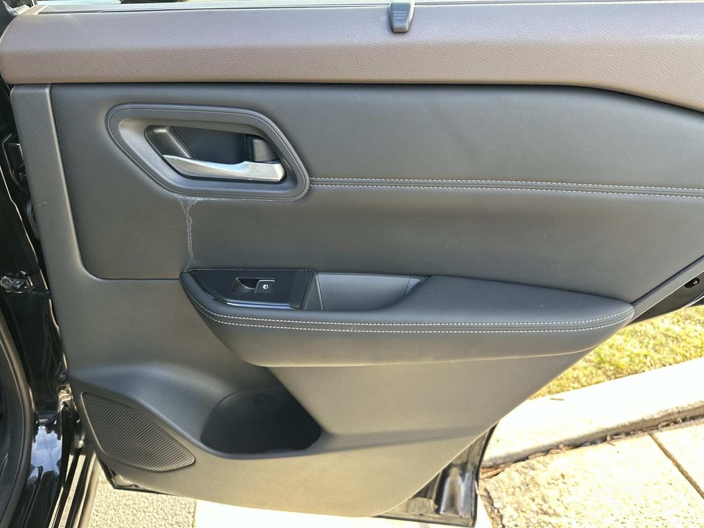 Thumbnail: 2022 Nissan Rogue - 23