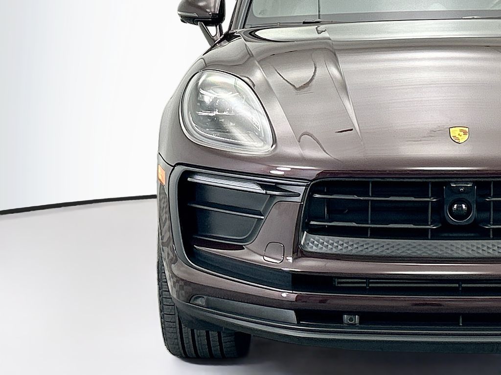 Thumbnail: 2025 Porsche Macan - 12