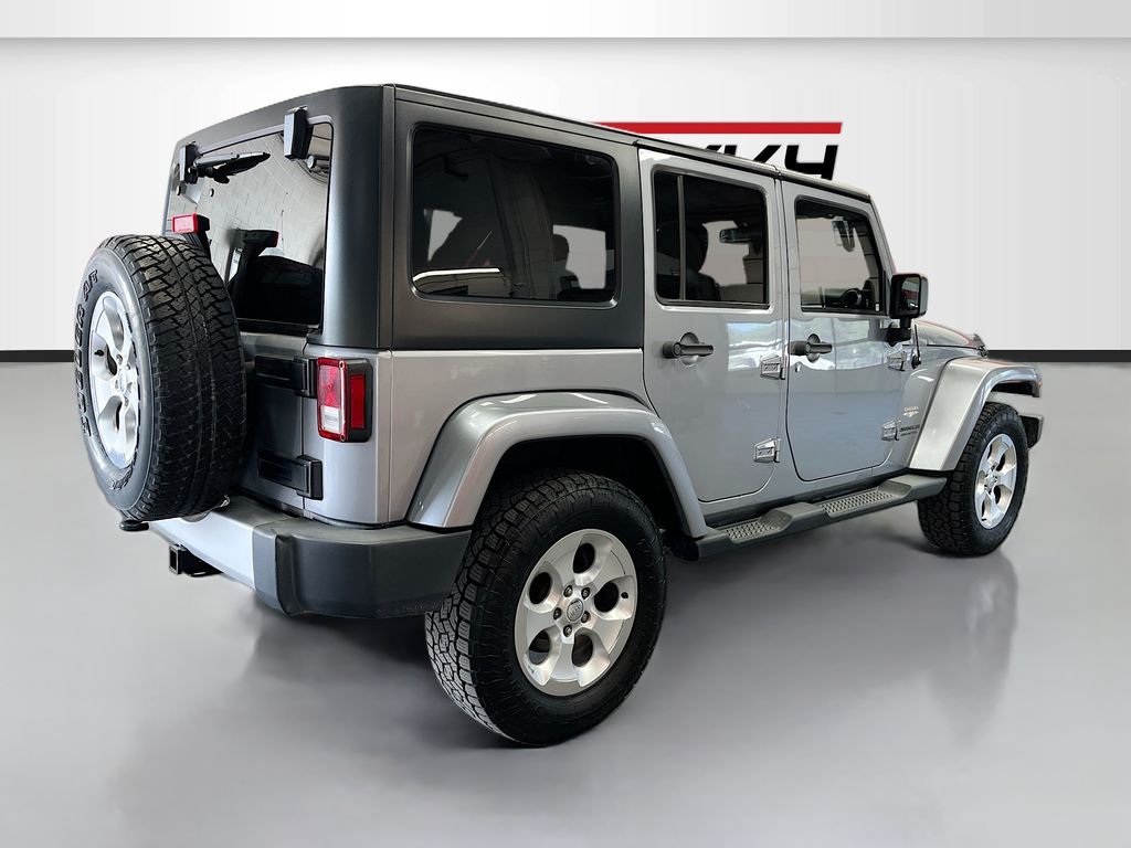 Used 2014 Billet Metallic Clearcoat Jeep Unlimited Sahara image 7