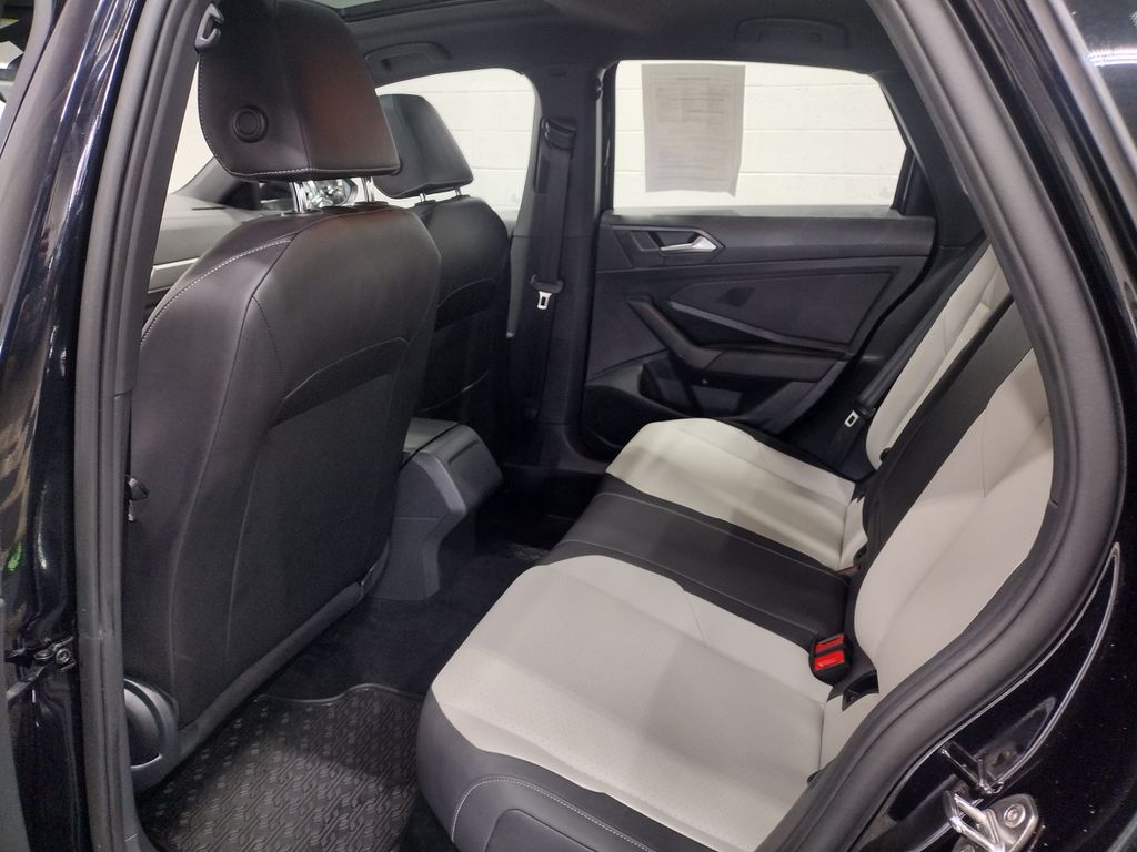 2021 Volkswagen Jetta R-Line